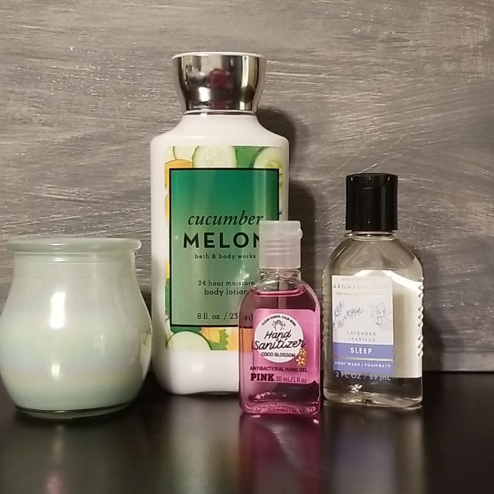 Bath and Body Works + Pink Spa gift set